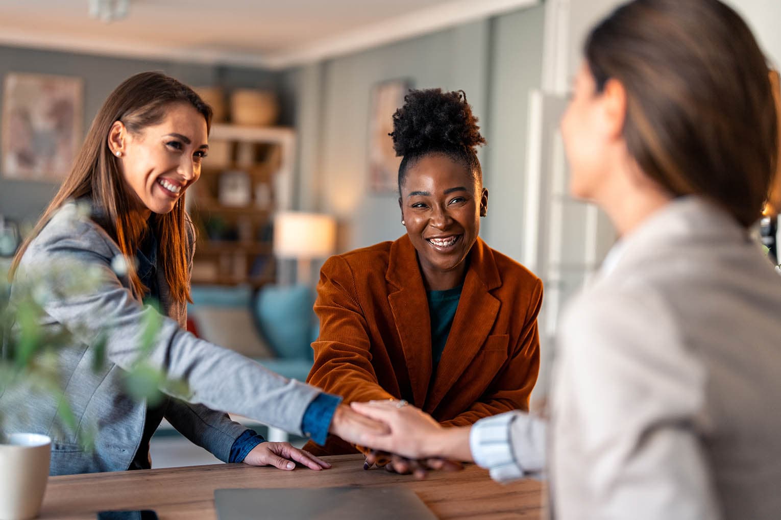 <span style="color:hsl(224, 54%, 25%);"><strong>What Makes Whitlocks </strong></span><span style="color:hsl(28, 92%, 60%);"><strong>Auction Different</strong></span><span style="color:hsl(224, 54%, 25%);"><strong>?</strong></span>