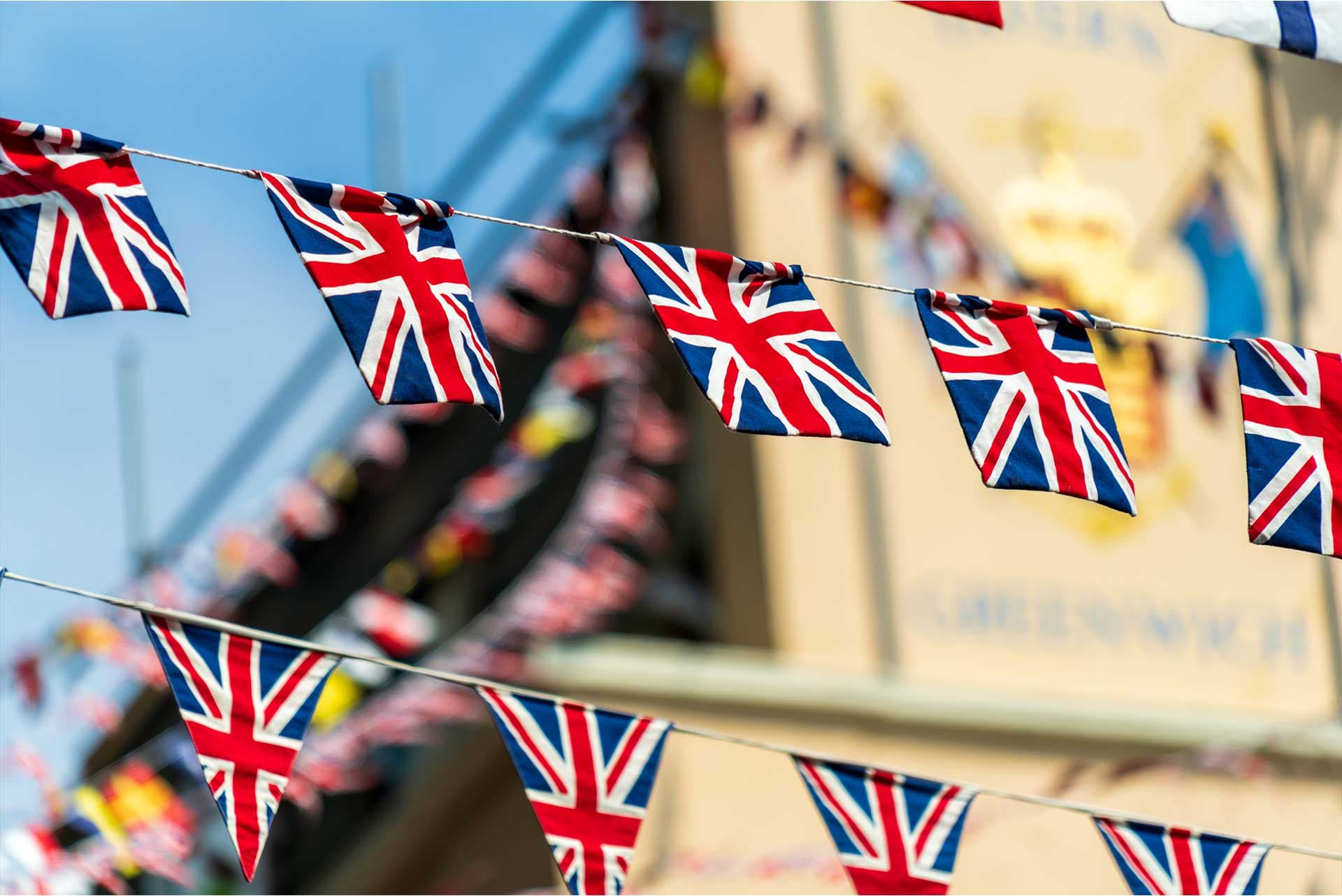 <strong>Community & Lifestyle</strong>