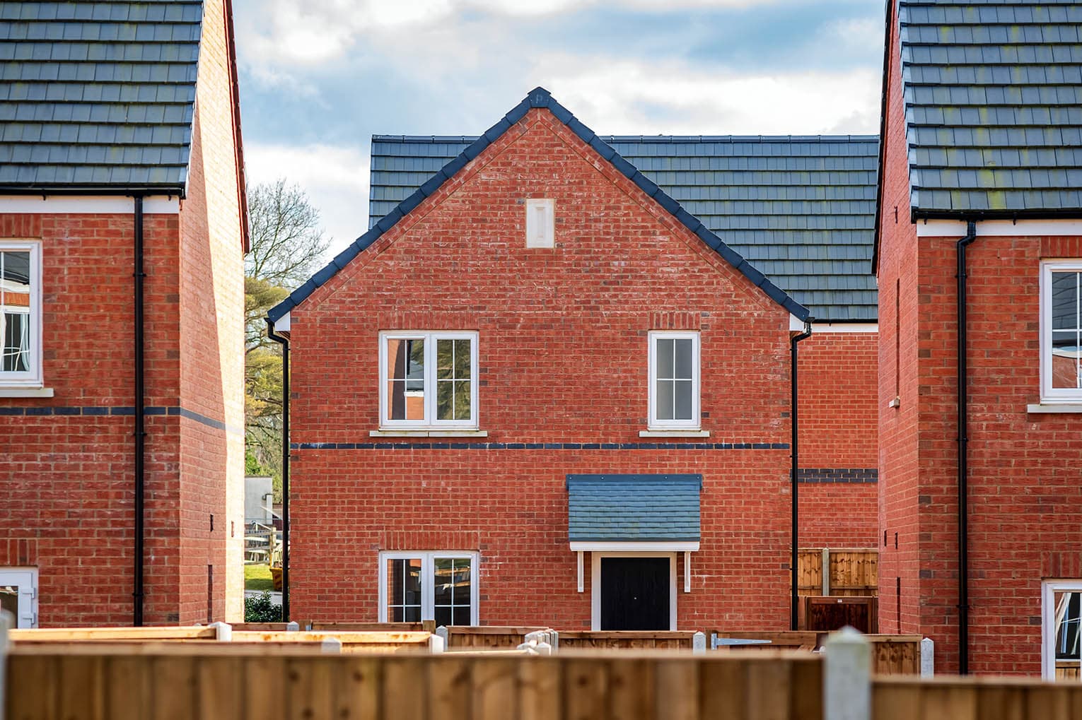 <strong><span style="color: hsl(28, 92%, 60%);">Ongoing</span> Management</strong>