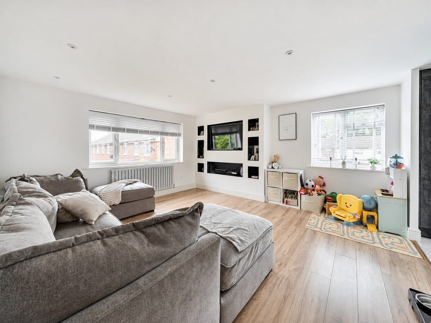 Hedge End, Barnham, PO22