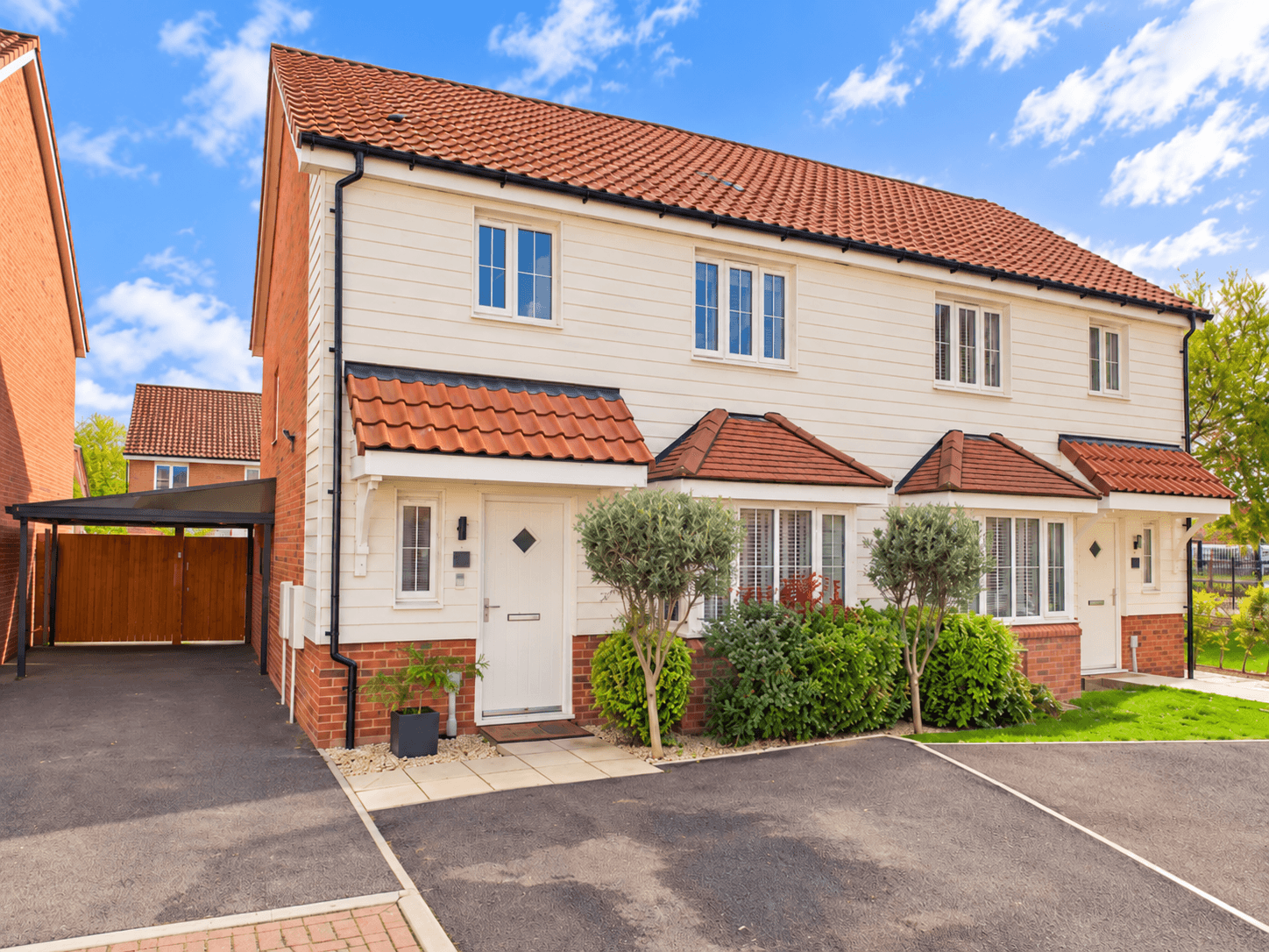Suffolk Gardens, North Bersted, PO21
